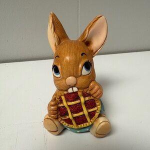 Vintage Hand Painted Pendelfin “Picnic Midge” Stoneware Rabbit Figurine EUC